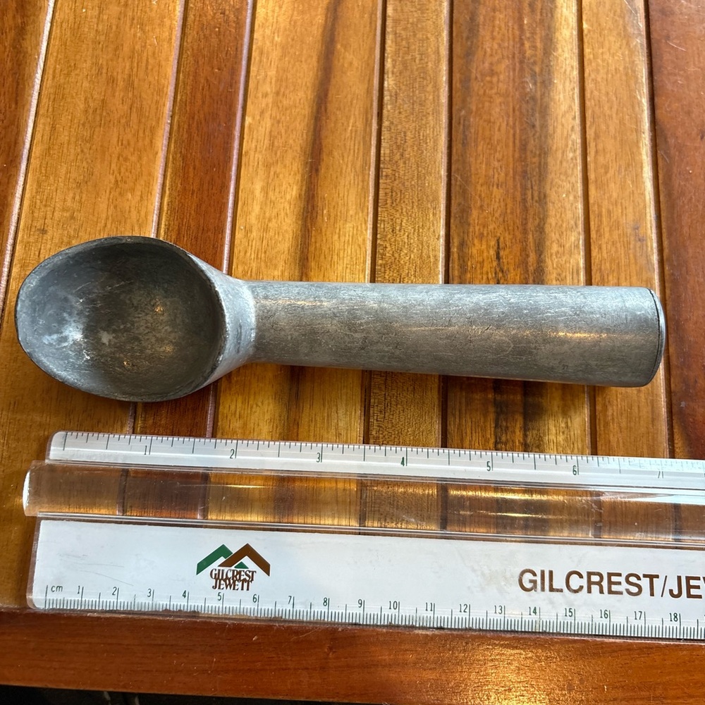 Vintage Metal Ice Cream Scoop Taiwan